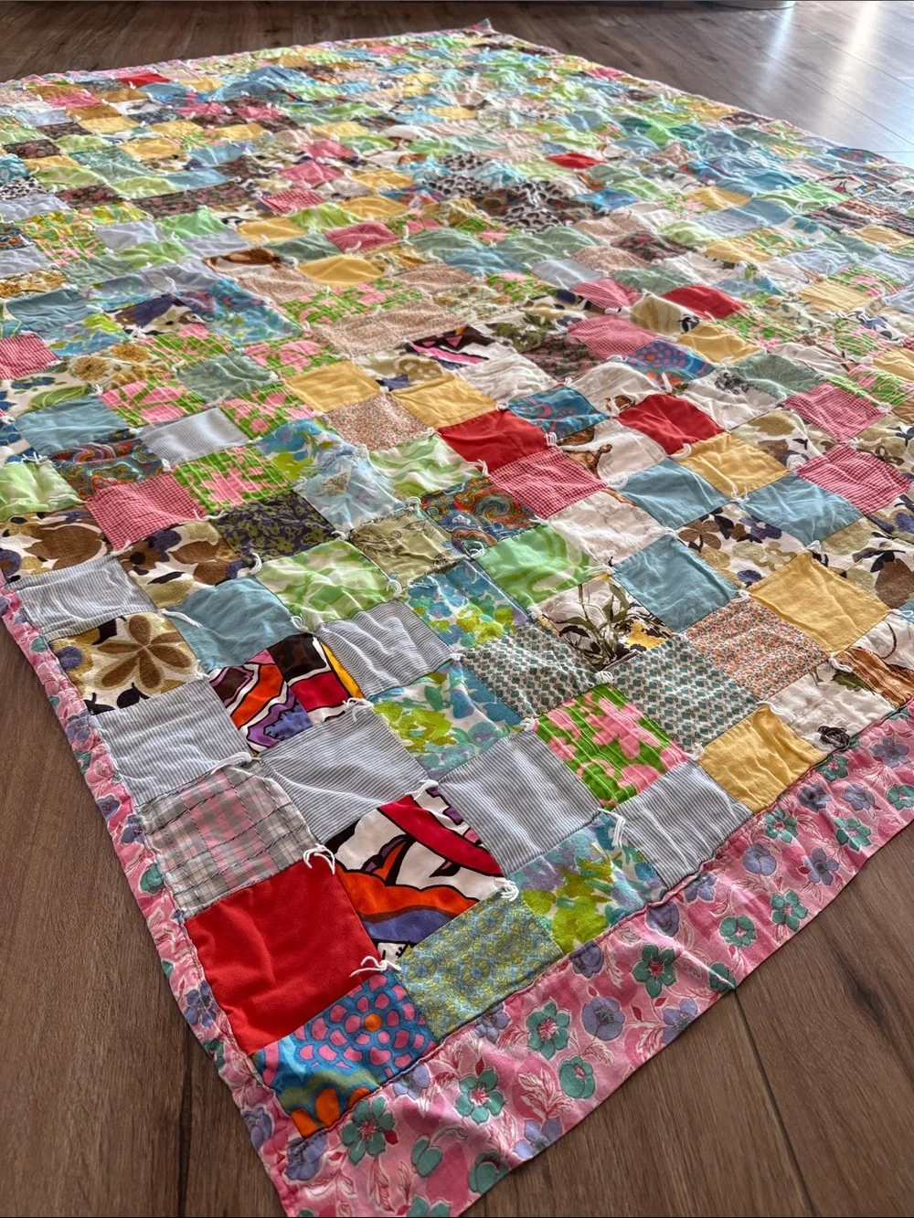 Vintage Handmade Patchwork Quilt - Multi-Color Cozy Bedspread